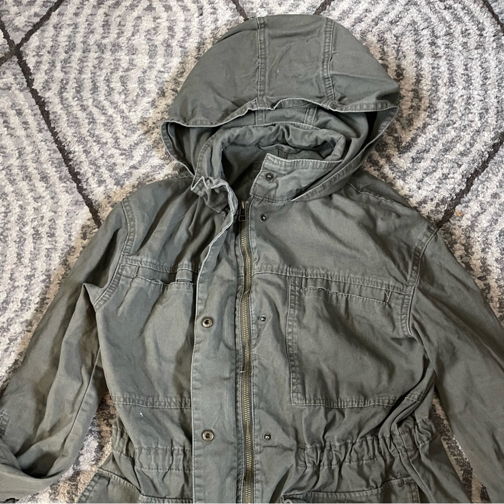 Universal Threads Medium Woman’s Cargo Jacket - image 6